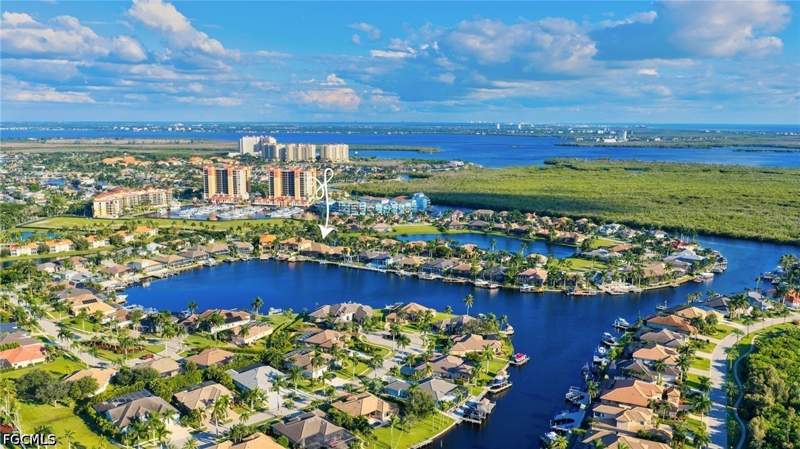 3 bedroom SingleFamilyResidence at 1805 Harbour Cir, Cape Harbour, Cape Coral — photo 2