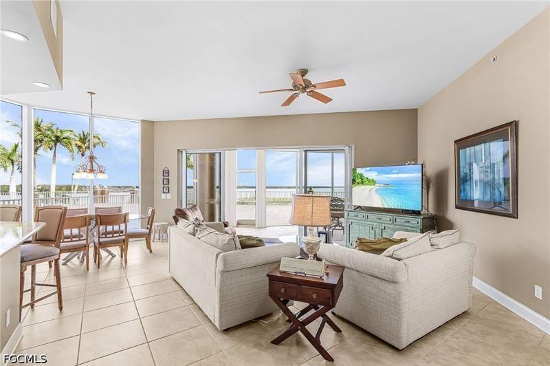 3 bedroom Condominium at 4137 Bay Beach Ln 522, Waterside At Bay Beach, Fort Myers Beach — photo 4