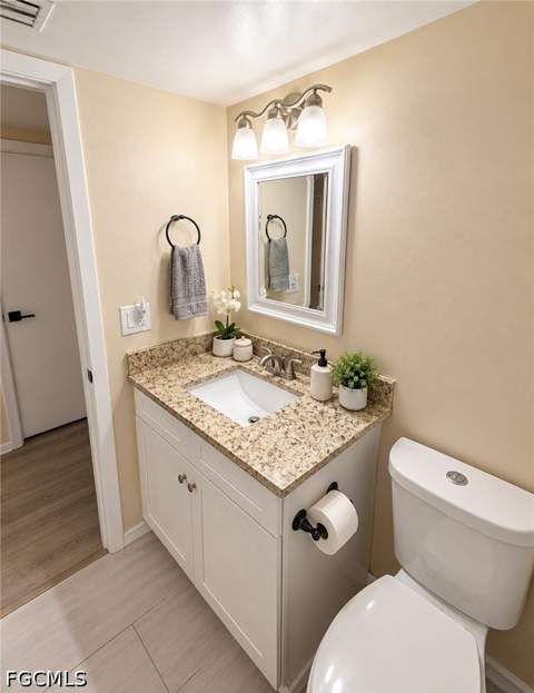 E Mall 2366 Dr 409, Fort Myers FL - photo 6 of 12