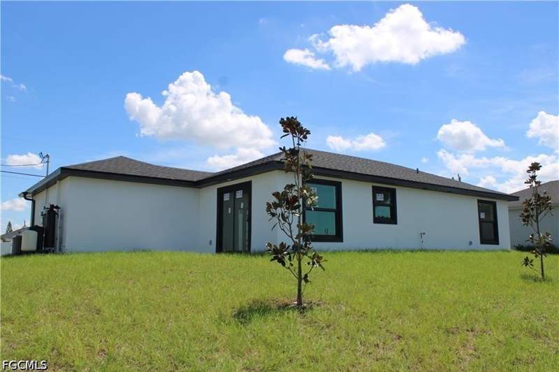 3 bedroom SingleFamilyResidence at 1348 NW 13th Pl, Cape Coral, Cape Coral — photo 3