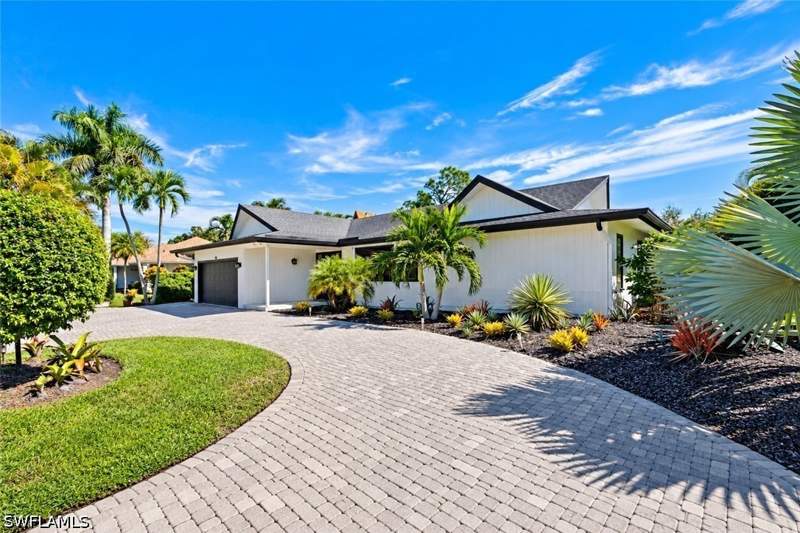 3 bedroom SingleFamilyResidence at 110 Palmetto Dunes Cir, Palmetto Dunes, Naples — photo 2