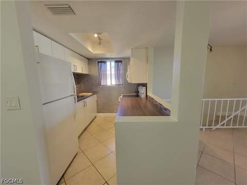 3284 Royal Canadian Trce 4, Fort Myers FL - photo 7 of 38