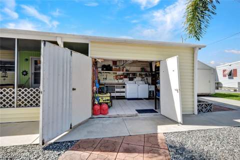 16049 Hibiscus Way, North Fort Myers FL - photo 22 of 31