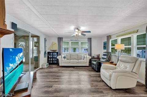 16049 Hibiscus Way, North Fort Myers FL - photo 9 of 31