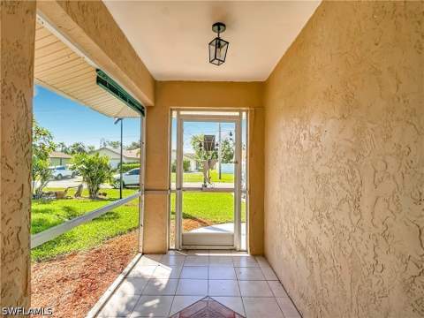 1909 SE 16th St, Cape Coral FL - photo 10 of 44