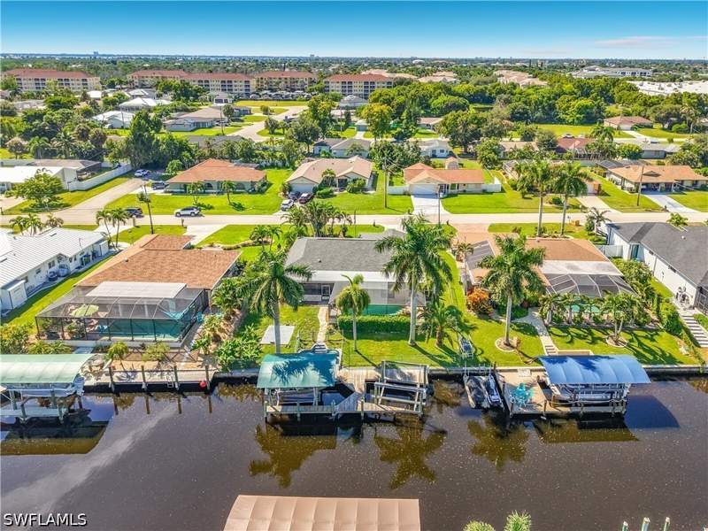 3 bedroom SingleFamilyResidence at 1909 SE 16th St, Cape Coral, Cape Coral — photo 4