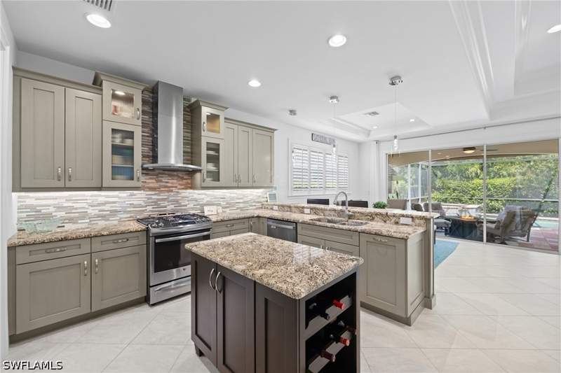 3 bedroom SingleFamilyResidence at 551 99th Ave N, Naples Park, Naples — photo 4