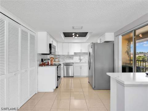 4121 SE 19th Ave 201, Cape Coral FL - photo 10 of 38