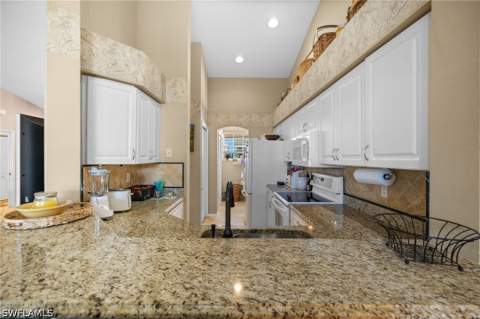 221 Sunrise Cay 203, Naples FL - photo 10 of 35