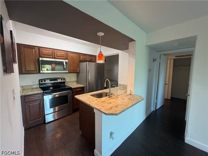 1 bedroom Condominium at 2925 Winkler Ave 920, Village Creek, Fort Myers — photo 5