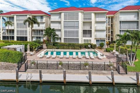 848 Collier Ct 304, Marco Island FL - photo 11 of 46