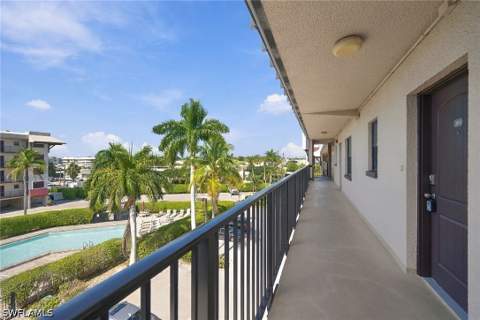 803 River Point Dr 306B, Naples FL - photo 22 of 39