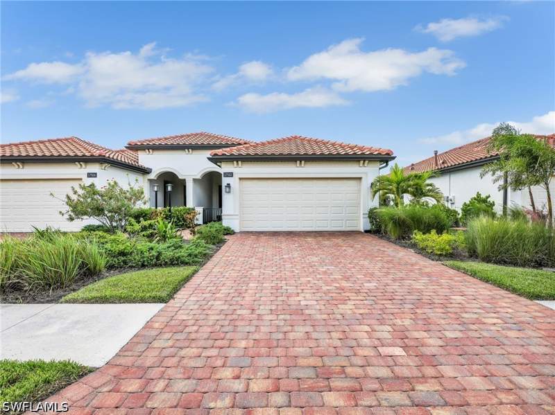 2 bedroom Attached at 17502 Caravita Ln, Esplanade Lake Club, Fort Myers — photo 4