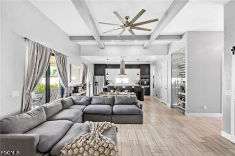 616 NW 2nd St, Cape Coral FL - photo 10 of 60