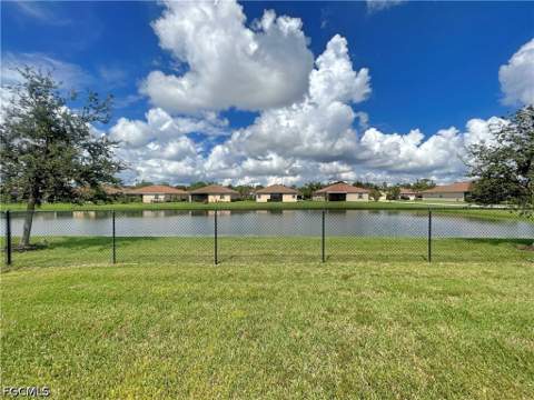 2571 Laurentina Ln, Cape Coral FL - photo 11 of 29