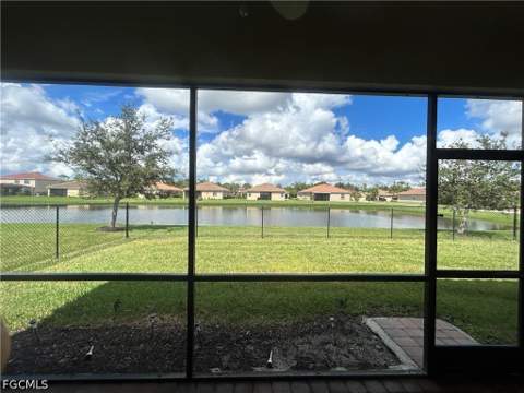 2571 Laurentina Ln, Cape Coral FL - photo 7 of 29