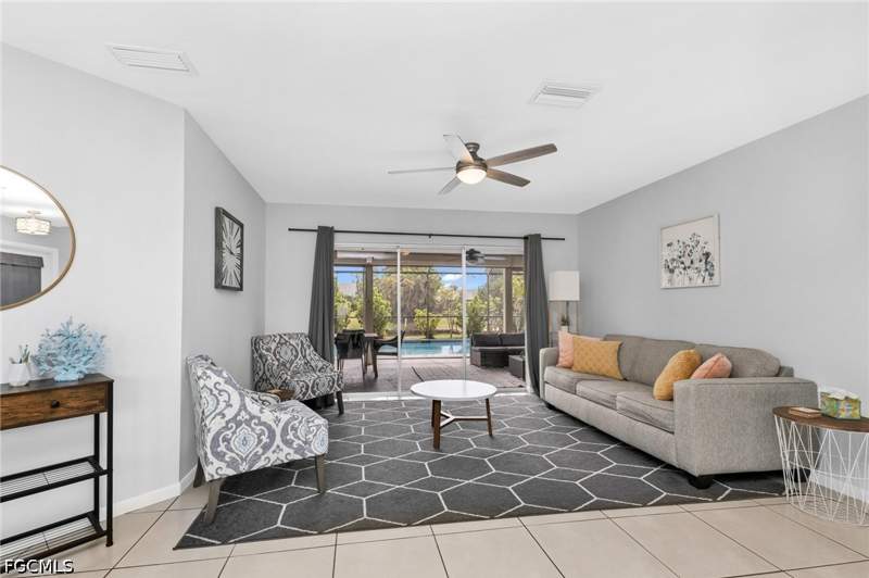3 bedroom SingleFamilyResidence at 216 SE 30th Ter, Cape Coral, Cape Coral — photo 4