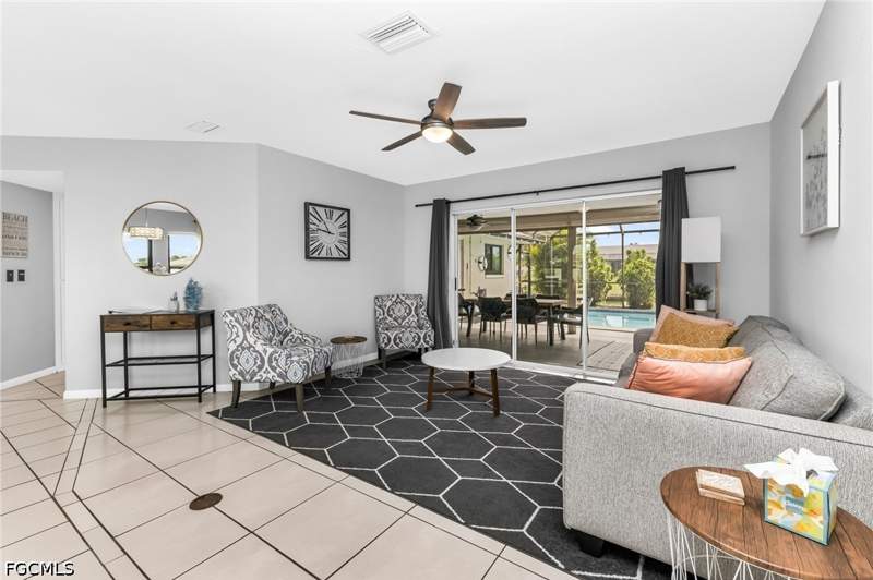 3 bedroom SingleFamilyResidence at 216 SE 30th Ter, Cape Coral, Cape Coral — photo 5