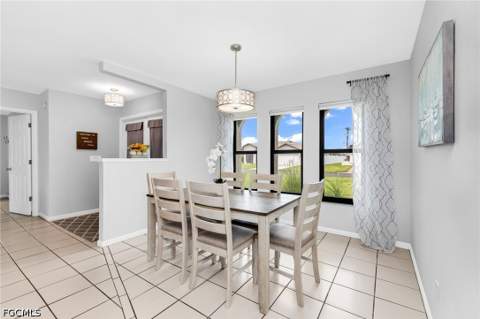 216 SE 30th Ter, Cape Coral FL - photo 6 of 35