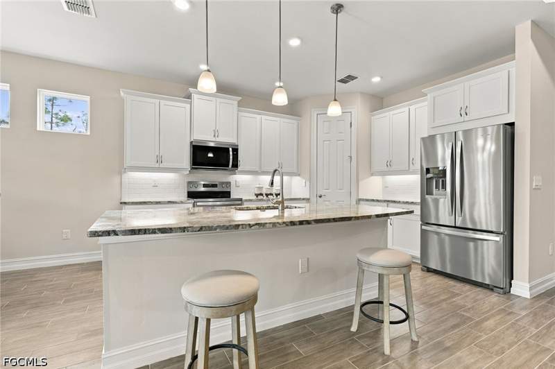 3 bedroom SingleFamilyResidence at 3691 Crosswater Dr, Magnolia Landing, North Fort Myers — photo 3