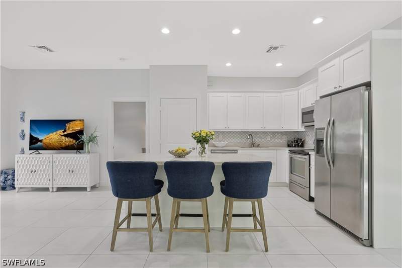 3 bedroom SingleFamilyResidence at 3892 14th St N, Bad Axe, Naples — photo 4