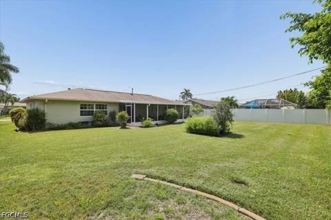1403 SE 27th St, Cape Coral FL - photo 12 of 19