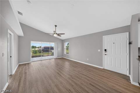 925 SW 47th Ter 201, Cape Coral FL - photo 9 of 40