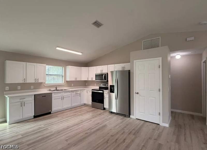 4 bedroom SingleFamilyResidence at 1252 County St E, Lehigh Acres, Lehigh Acres — photo 3