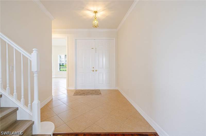 5 bedroom SingleFamilyResidence at 10310 Carolina Willow Dr, Botanica Lakes, Fort Myers — photo 2