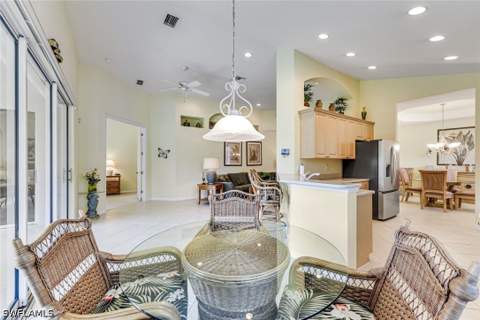 6858 Ascot Dr 201, Naples FL - photo 10 of 32