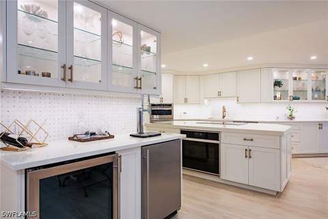 4401 Gulf Shore Blvd N 1001, Naples FL - photo 9 of 23
