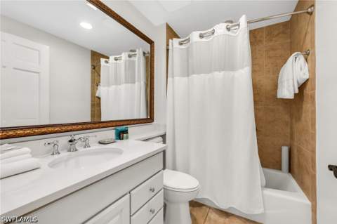 221 9th St S 123, Naples FL - photo 12 of 18