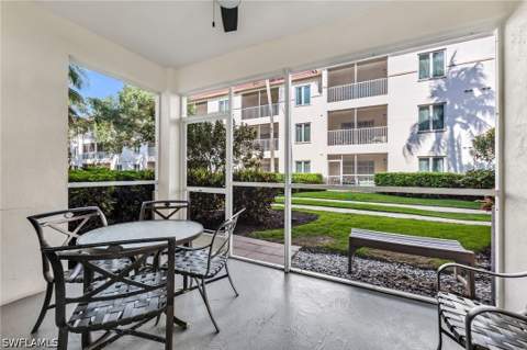 221 9th St S 123, Naples FL - photo 13 of 18