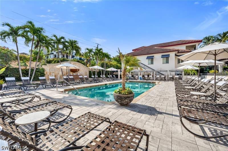 2 bedroom Condominium at 221 9th St S 123, Bellasera Resort, Naples — photo 2