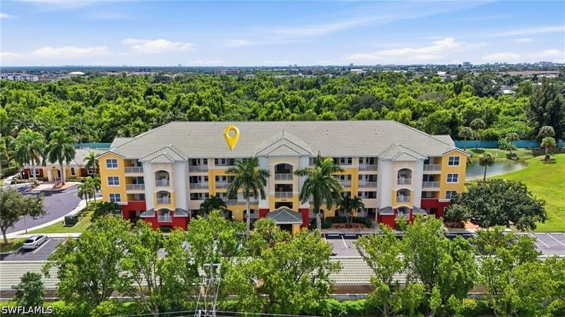 2 bedroom Condominium at 11041 Gulf Reflections Dr 403, Gulf Reflections, Fort Myers — photo 2