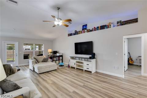 1732 NW 15th Ter, Cape Coral FL - photo 9 of 32