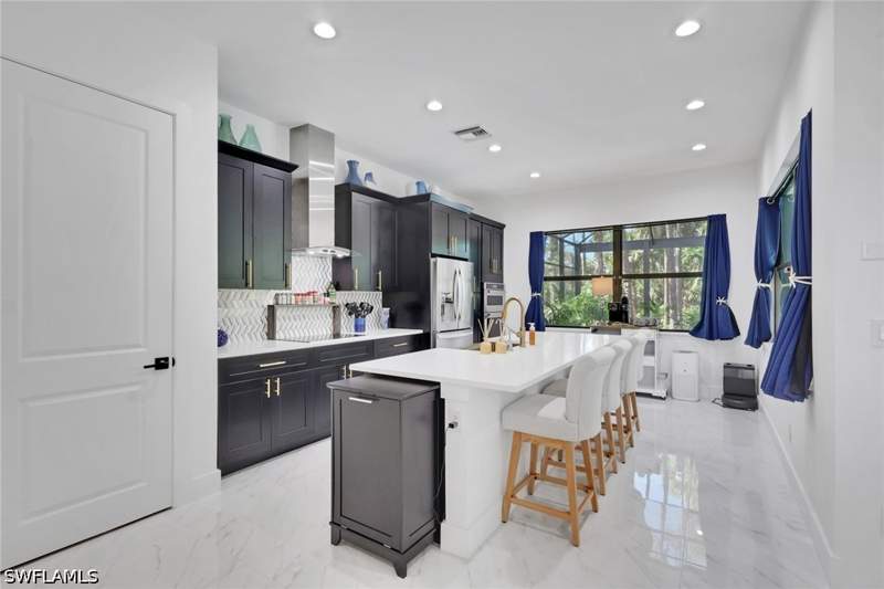4 bedroom SingleFamilyResidence at 491 9th St SW, Golden Gate Estates, Naples — photo 4
