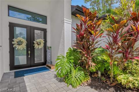 491 9th St SW, Naples FL - photo 8 of 48