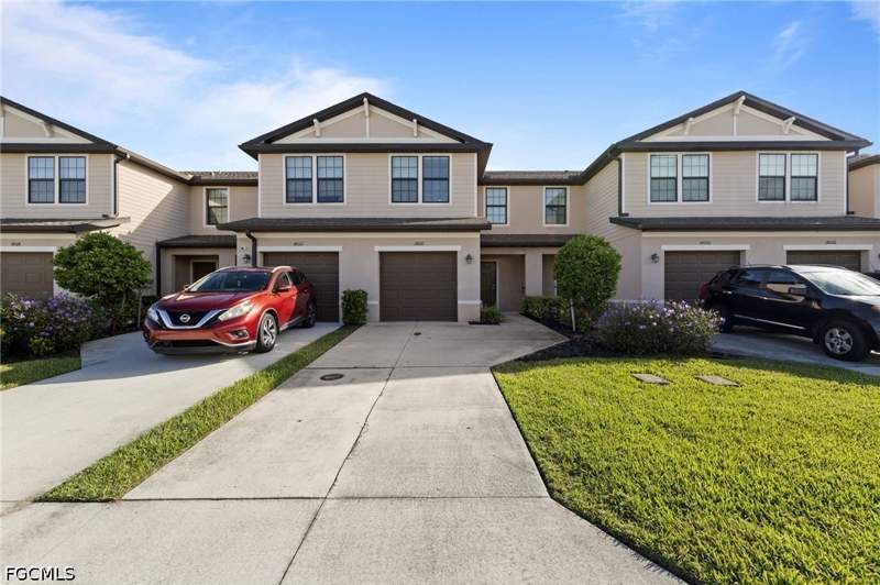 3 bedroom Townhouse at 14010 Oviedo Pl, Portico, Fort Myers — photo 3