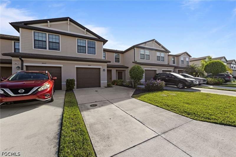 3 bedroom Townhouse at 14010 Oviedo Pl, Portico, Fort Myers — photo 4