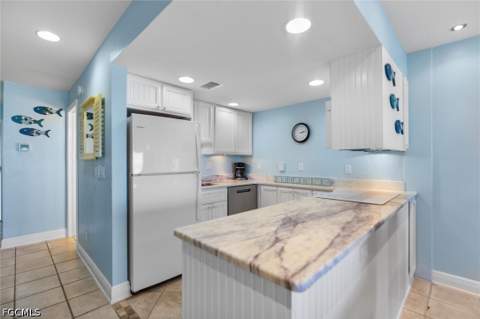 2030 Gulf Beach Villas, Captiva FL - photo 6 of 43