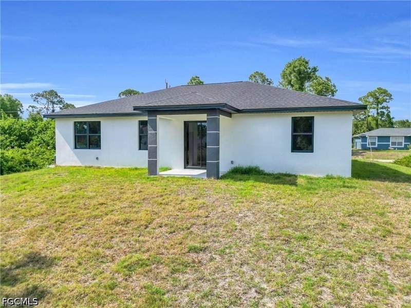 3 bedroom SingleFamilyResidence at 3313 66th St W, Lehigh Acres, Lehigh Acres — photo 3