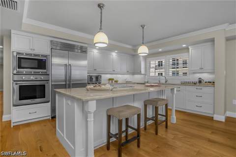 1255 Gulf Shore Blvd N 5S, Naples FL - photo 8 of 43
