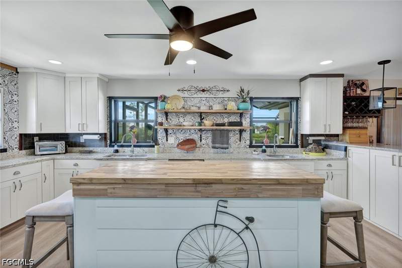 3 bedroom SingleFamilyResidence at 2906 NE 6th Ave, Cape Coral, Cape Coral — photo 4