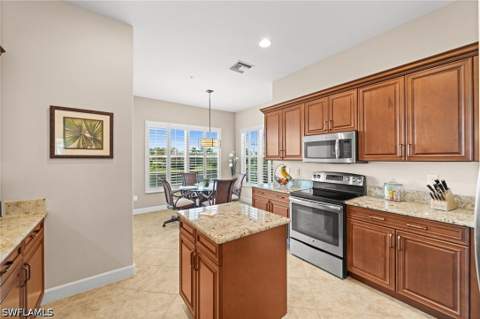 8069 Players Cove Dr 202, Naples FL - photo 18 of 49