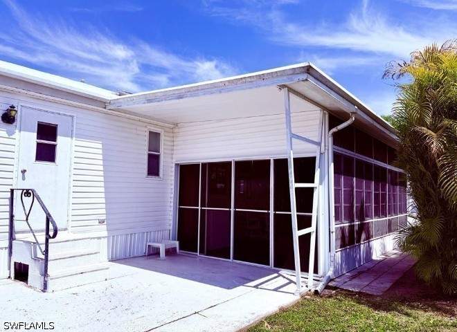 1 bedroom ManufacturedHome at 251 Bass Ln 251, Imperial Wilderness, Naples — photo 5