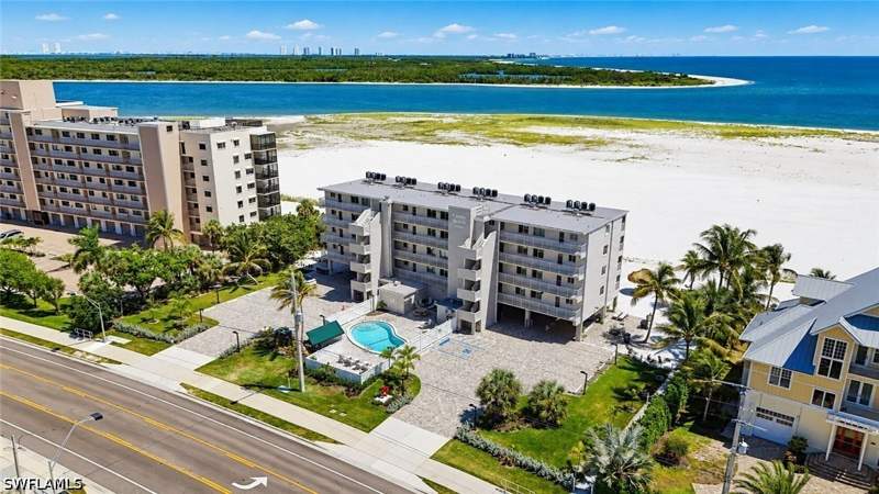 2 bedroom Condominium at 8300 Estero Blvd 104, Castle Beach Condo, Fort Myers Beach — photo 3