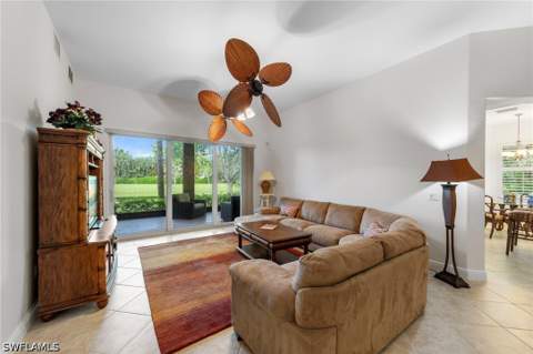 3142 Aviamar Cir 2104, Naples FL - photo 7 of 46