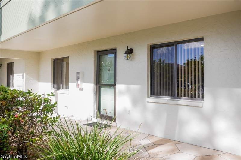 2 bedroom Condominium at 3006 Kings Lake Blvd 3006, Windsor At Kings Lake, Naples — photo 3