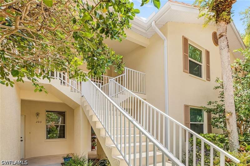 3 bedroom Condominium at 305 Robin Hood Cir 204, Sherwood, Naples — photo 3